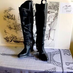 Vintage Leather Black Wild Pair Platform Boots